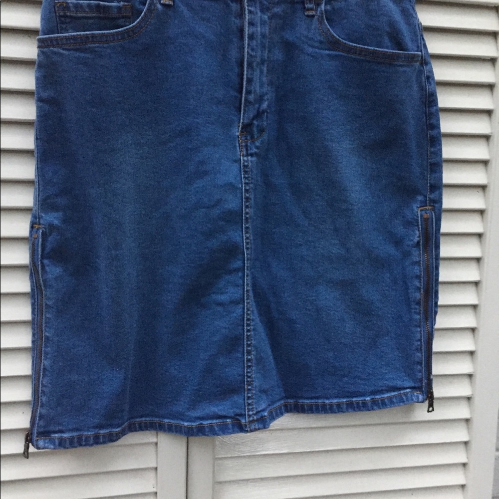 Forever 21 denim jean skirt